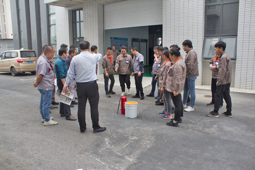 南京首塑公司2020年消防安全演习 南京首塑公司2020年消防安全演习